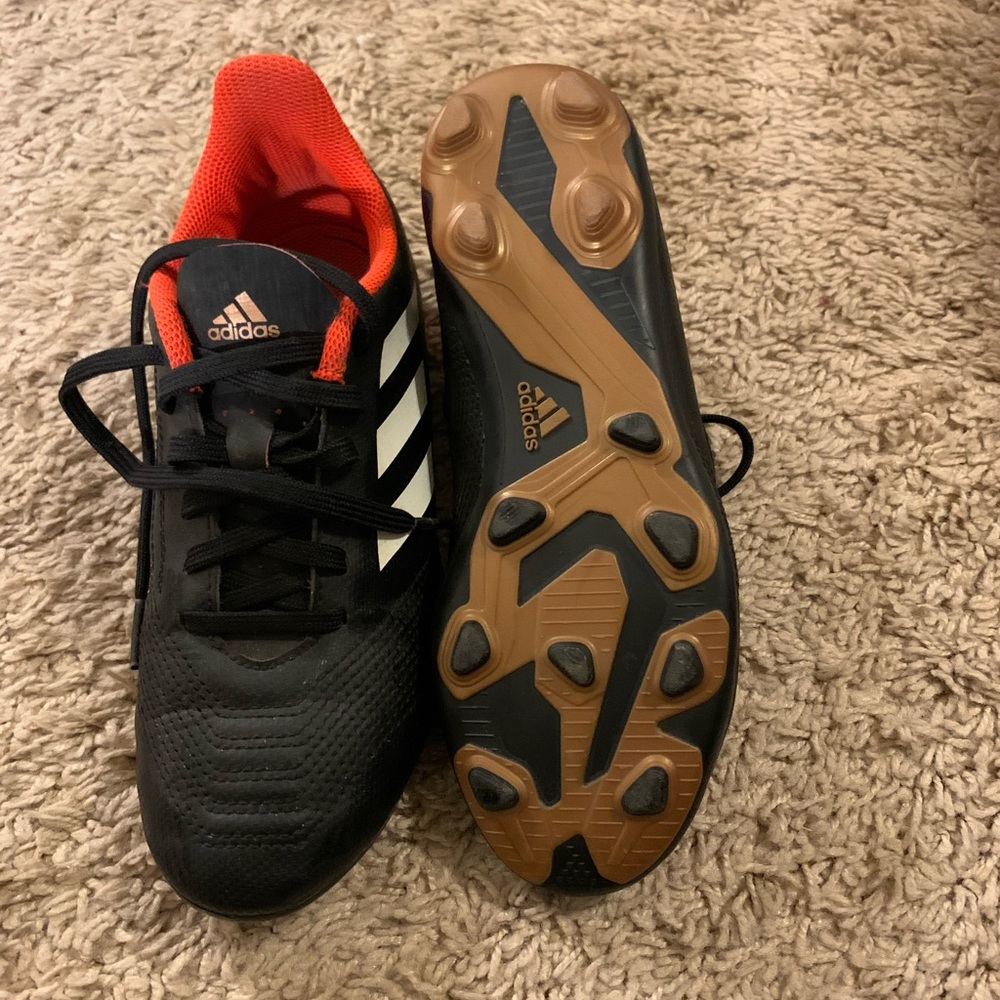 Gently worn Adidas Kids' Predator Soccer Cleats